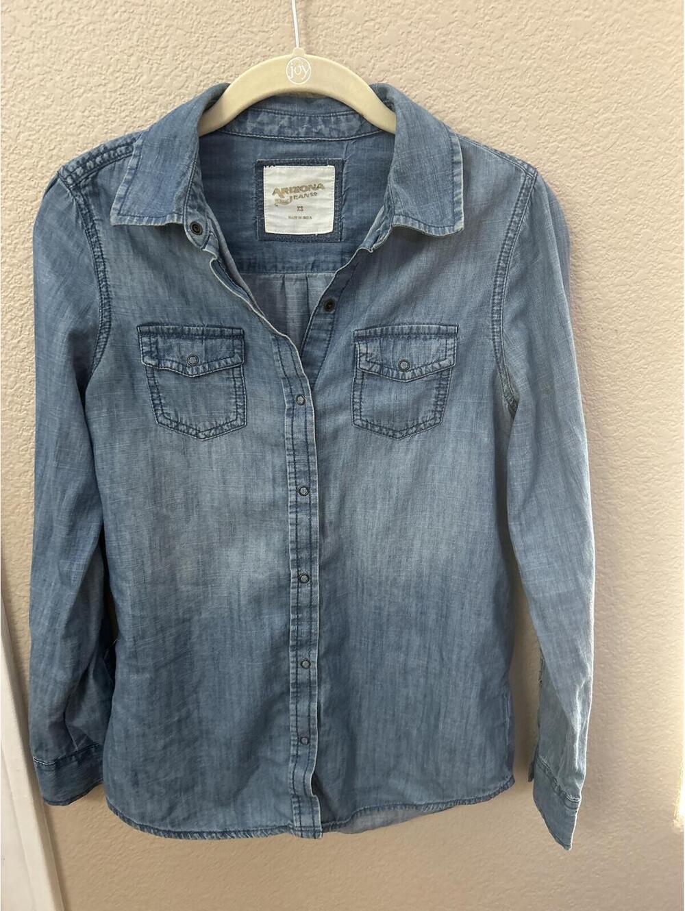 Arizona Jean Co. Women's Light Blue Denim Shirt XS